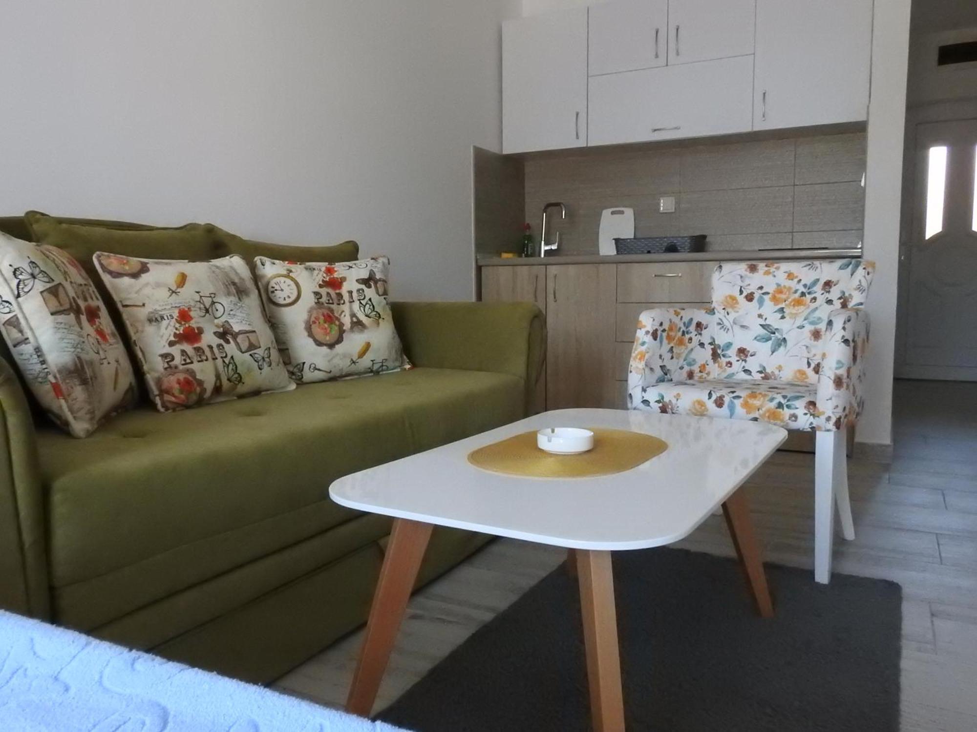 Luna Apartments Budva Rum bild